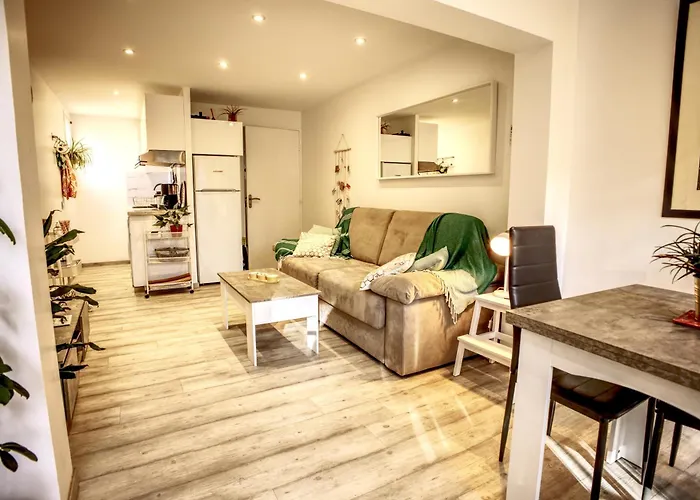 A1 La D'or アパート